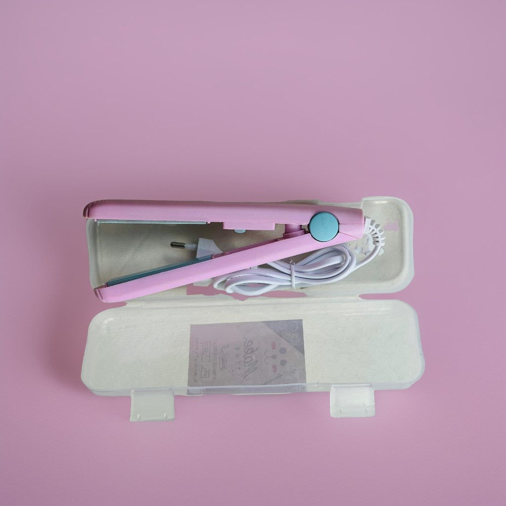 Mini Hair Straightener – Compact & Travel-Friendly Styling Tool